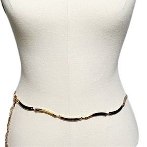 Gold chain scallop shape chain belt